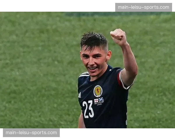 布莱顿中场吉尔摩接受BBC专访，谈在德泽尔比体系下的成长